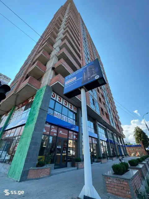 2-pok. mieszkanie 55 m², Bagrationi District
