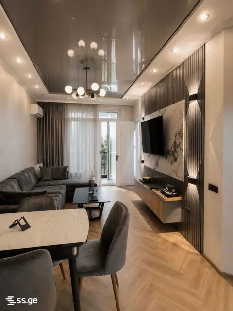 2-pok. mieszkanie 65 m², Bagrationi District — photo 2 of 4