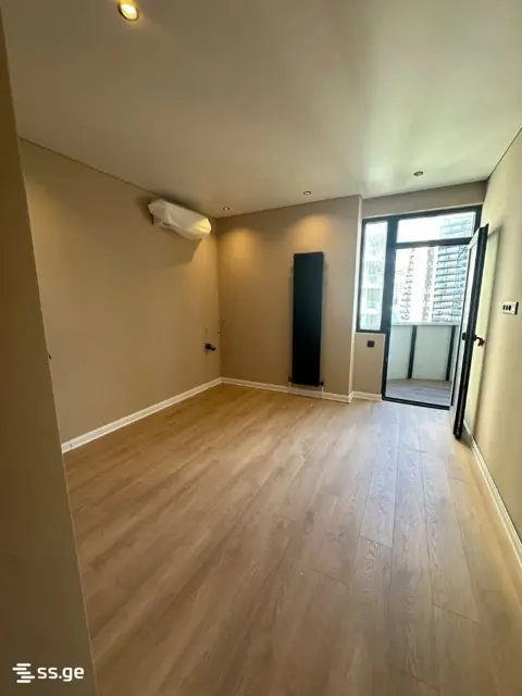 2-pok. mieszkanie 80 m², Airport District — zdjęcie 2 z 4